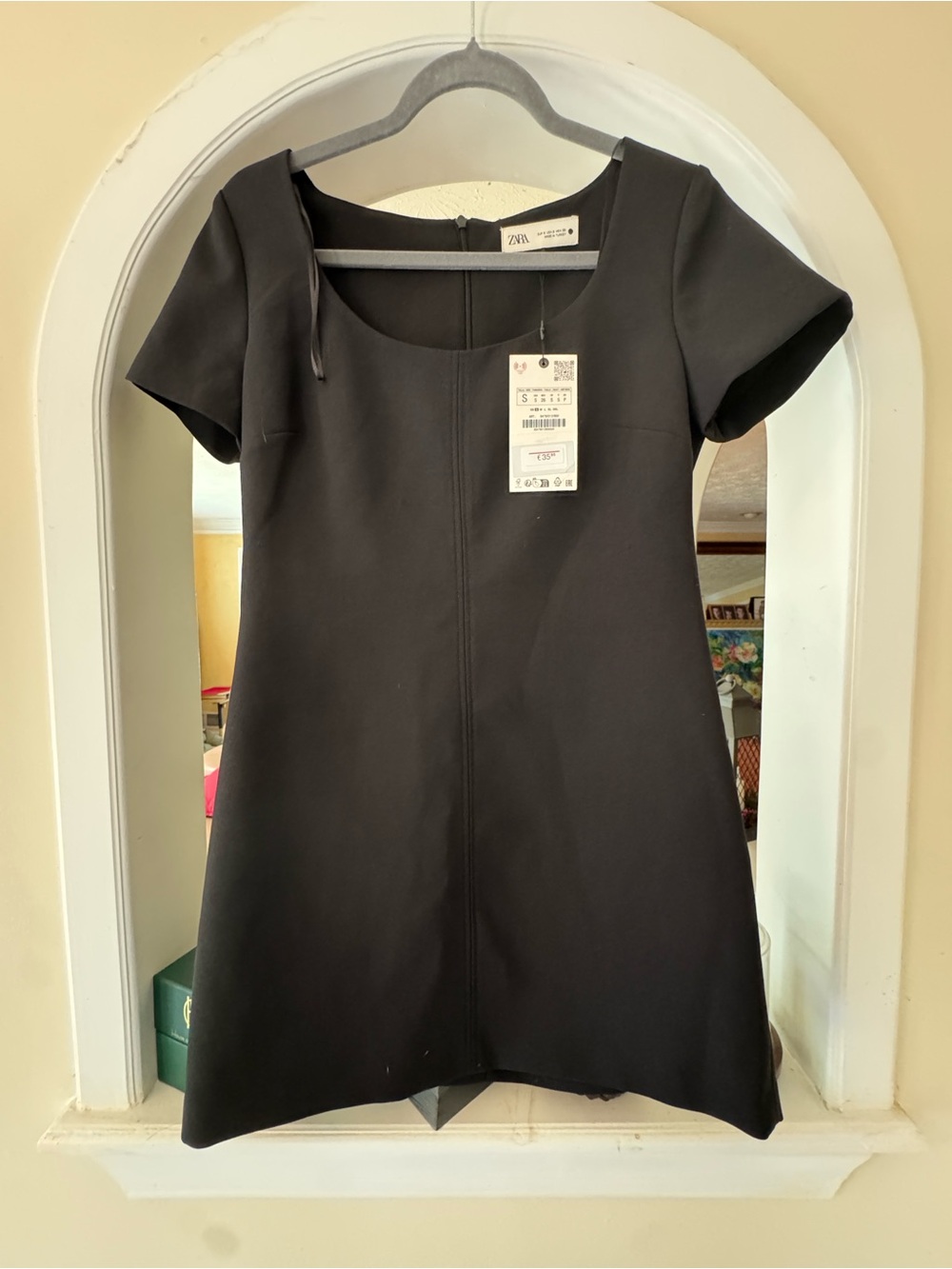 Zara Black Short Sleeve Scoop Neck Mini Dress